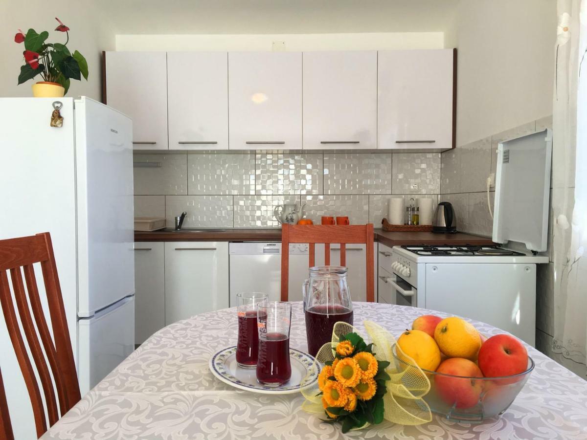 Apartment Marica Posedarje Kültér fotó